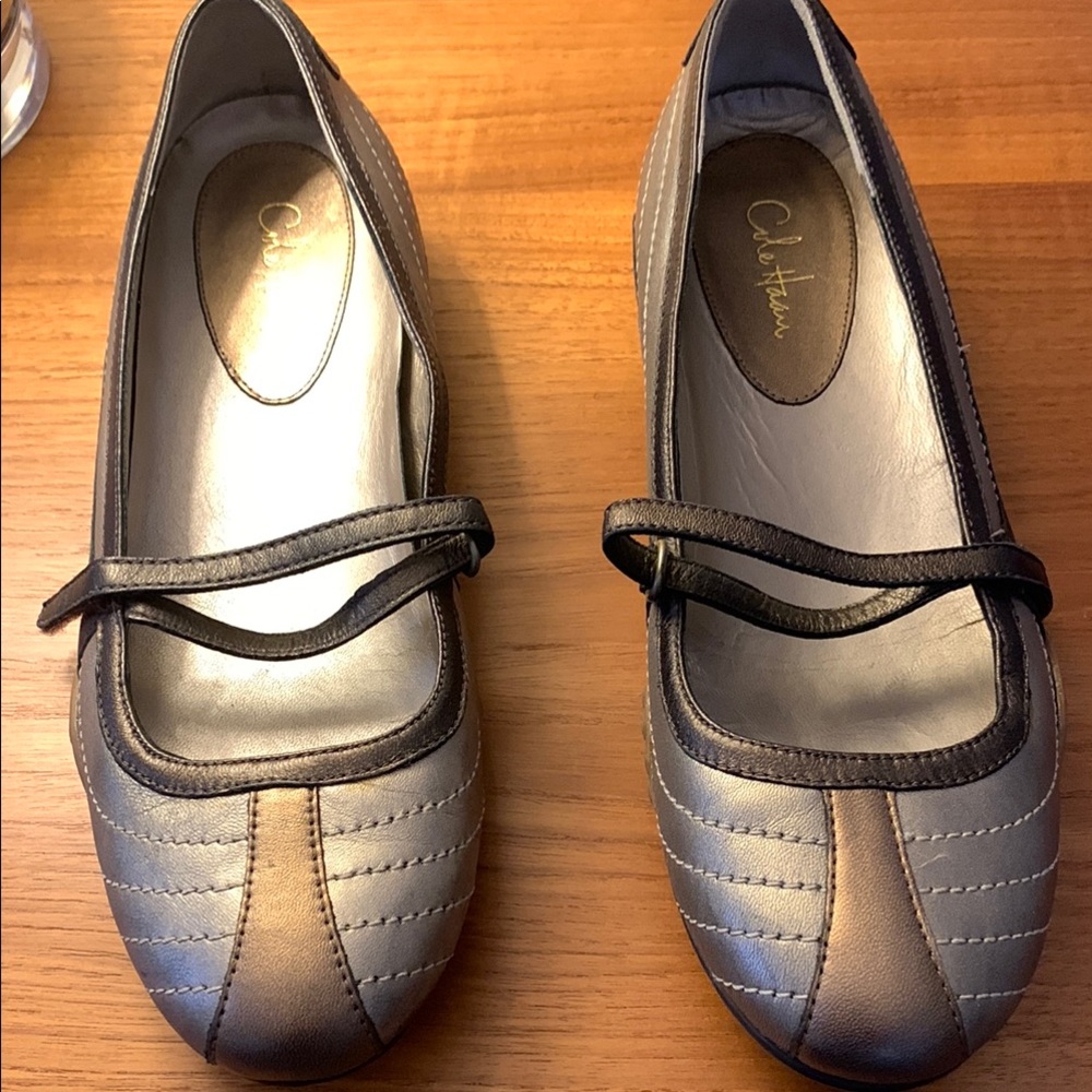 Cole Haan Nike Air Black and Gray Flats